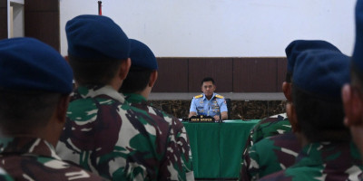 Berikan Efek Jera, Danlanud Sultan Hasanuddin Pimpin Sidang Disiplin Perkara Judi Online