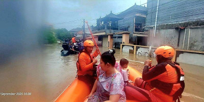 Hujan Deras, Denpasar Dilanda Banjir, Warga Dievakuasi