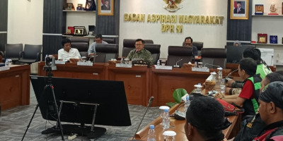 Pimpinan BAM DPR Minta Aplikator Hapus Asuransi yang Merugikan Ojol