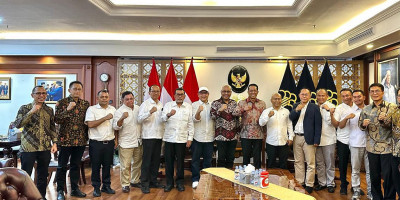 Menteri Hukum Terima Pengurus PWI Pusat, Blokir AHU PWI Resmi Dibuka