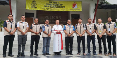 Keteladanan Luar Biasa, Kardinal Suharyo Dampingi Retret OCI di Muntilan