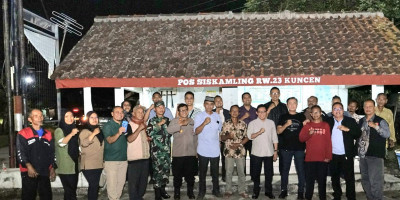 Pastikan Daerah Lebih Kondusif, Kemendagri Tinjau Pos Kamling di Sleman