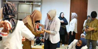 Ponpes Minhaajurrosyidiin mengelar Bulan Kesehatan Gigi Nasional 2025