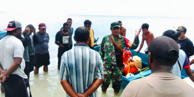 Babinsa Numfor Gagalkan Penangkapan Teripang dan Lumba-Lumba Menggunakan Kompresor
