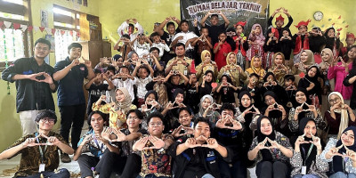 Mahasiswa Teknik Undip Hidupkan Semangat Belajar Anak Desa lewat Rumah Belajar Teknik 2025