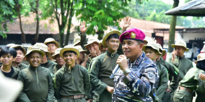 Pangkormar Memberikan Motivasi dan Semangat Kepada Korps Kadet Republik Indonesia