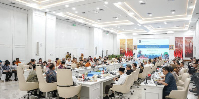 Pemerintah Siapkan Kartu Kesejahteraan dan Kartu Usaha untuk Percepat Pengentasan Kemiskinan