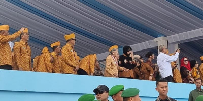 Jutaan Pasang Mata Saksikan Parade HUT TNI ke-80, Pengunjung: Rekreasi Menakjubkan bersama Presiden