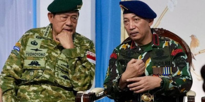 Bukan Karena Masalah, Ini alasan SBY Tidak Bersalaman dengan Kapolri