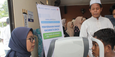 Wujudkan Akses Kesehatan Mata, Yayasan Astra dan Astra Life Salurkan Kacamata untuk Siswa Prasejahtera