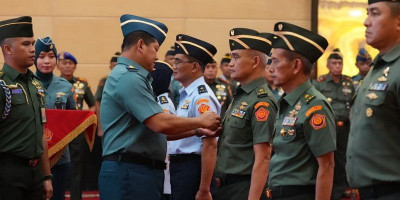 Sertijab Tiga Kabalakpus TNI, Panglima TNI Dorong Regenerasi dan Peningkatan Kinerja Organisasi
