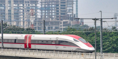 Kereta Cepat Whoosh dan Logika Publik yang Sehat