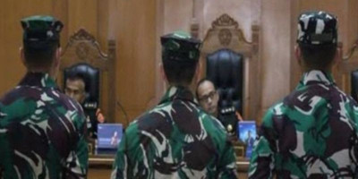 Koalisi Masyarakat Sipil untuk Reformasi Sektor Keamanan Kritisi Putusan Ringan Pengadilan Terhadap Anggota Militer  
