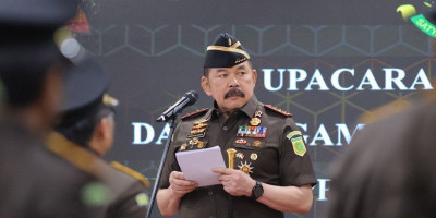 Jaksa Agung Burhanuddin Lantik 37 Pejabat Baru, Tegaskan Integritas dan Kinerja Penegakan Hukum