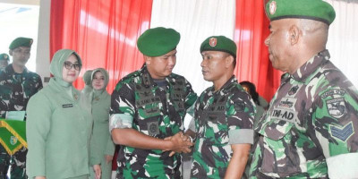 Dandim 1710/Mimika Pimpin Acara Tradisi Korps Pindah Satuan