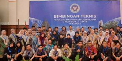 BGN Gelar Bimtek Serentak untuk 35.000 Penjamah Pangan di 38 Kab/Kota Pulau Jawa