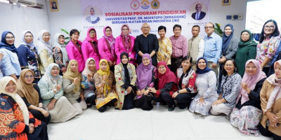Universitas Moestopo dan IBI Jalin Kolaborasi Tingkatkan Kompetensi Bidan Indonesia