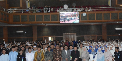Pertama di PTKIN: UIN Jakarta Wisuda 180 Mahasiswa Penghafal Al-Qur’an, Menteri Agama RI Apresiasi dan Beri Pesan Khusus