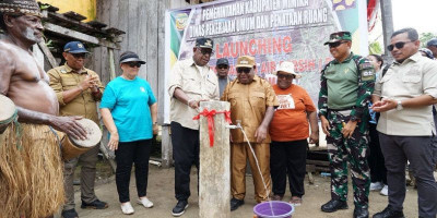 Dandim 1710/Mimika Dampingi Bupati Tinjau Fasilitas Umum dan Serap Aspirasi Masyarakat di Distrik Amar