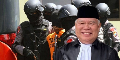 Ponto Ingatkan Bahaya Lahirnya Kekuasaan Baru di Balik Seragam