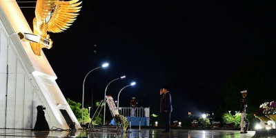 Presiden Prabowo Pimpin Renungan Suci Hari Pahlawan 2025