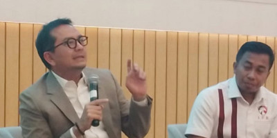 Bisnis Besar Tapi Pemerintah dan DPR Telat Bikin UU Transportasi Online