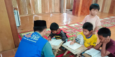 Dakwah di Kampung Opang, Ketulusan Ustaz Riswan di Tengah Kentalnya Adat Aluk Todolo