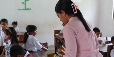 Demi MBG, Siswa di Sumba Barat Daya Tetap Masuk Sekolah Meski Tak Enak Badan