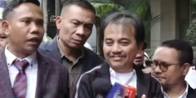 Roy Suryo CS Dicegah ke Luar Negeri, Habib Rizieq Berikan Pesan Penting
