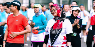 Berlari Sambil Berbagi, Cara Komunitas Telkom Runners Kampanye Peduli Mangrove