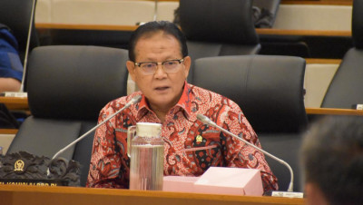 Raker Komisi IV DPR RI: Prof. Rokhmin Dahuri Tegaskan Petani Sejahtera, Lahan Terjaga, Sawit Diselamatkan