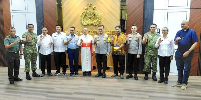 Kunjungan Pastoral Kardinal Suharyo di Polda Kepri Disambut Hangat Wakapolda
