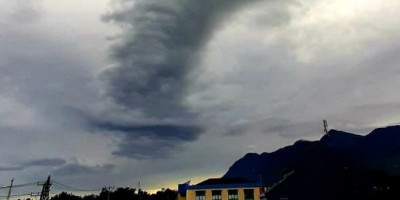 BMKG Imbau Warga Waspada Cuaca Ekstrem Jelang Nataru 2025