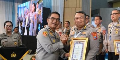 Biro Logistik Polda Jatim Raih 2 Penghargaan Pemanfaatan BMN dan Pelaporan Terbaik