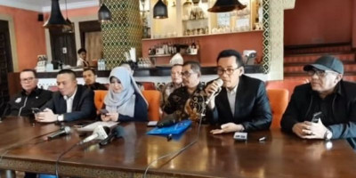 Kuasa Hukum Roy Suryo Cs Sampaikan Pernyataan Terkait Penanganan Perkara
