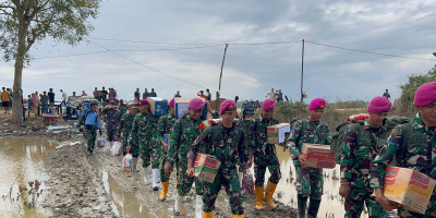 Marinir Bergerak di Aceh Utara: Door to Door Bantu Warga Terdampak Bencana