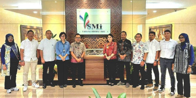 Wali Kota Singkawang Intensif Bangun Komunikasi Pusat Percepat Pembangunan Kota