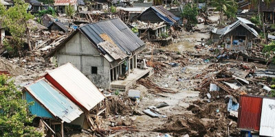 Musim Mas, Suap, dan Air Mata Rakyat yang Terdampak Bencana