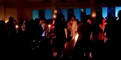 Misa Rorate di Gereja St Clara Bekasi Utara, Umat Rayakan Kerinduan Akan Terang Dunia