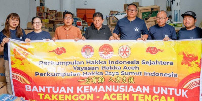Akses Darat Terputus, Yayasan Hakka Aceh Salurkan Bantuan ke Aceh Tengah via Udara