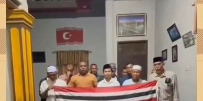 Konvoi Bantuan Banjir Berujung Pawai Bendera Bulan Bintang?