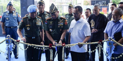 Panglima TNI Resmikan Gedung Jenderal Soedirman Paspampres