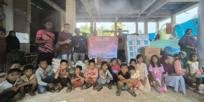 Lumpur Bencana Dibersihkan, Relawan Lintas Etnis Hadir di Pidie Jaya