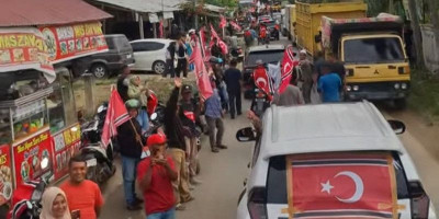 Aparat Bubarkan Aksi Bendera Bintang Bulan di Lhokseumawe