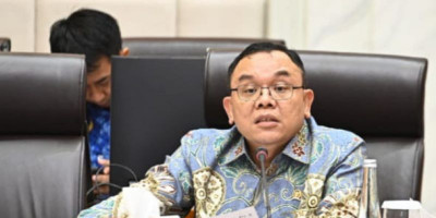 Usai Insentif Guru Honorer Naik, DPR Dorong Kesejahteraan Sasar Tenaga Administrasi Pendidikan