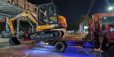 Bantuan Excavator Dikirim ke Aceh Utara, Relawan Bersihkan Lumpur Pascabencana