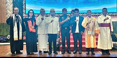Melewati Tahun yang Berat, Menyongsong Asa Baru