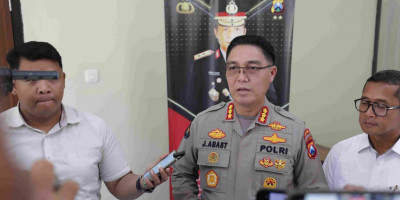 Polda Jatim Amankan Tersangka Ketiga Kasus Perusakan Rumah Nenek Elina