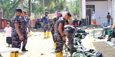 TNI AL Tutup Tahun dengan Aksi Kemanusiaan di Bireuen Aceh