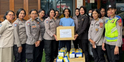 Polisi Datang dengan Hati, Peluk Anak-Anak Panti 